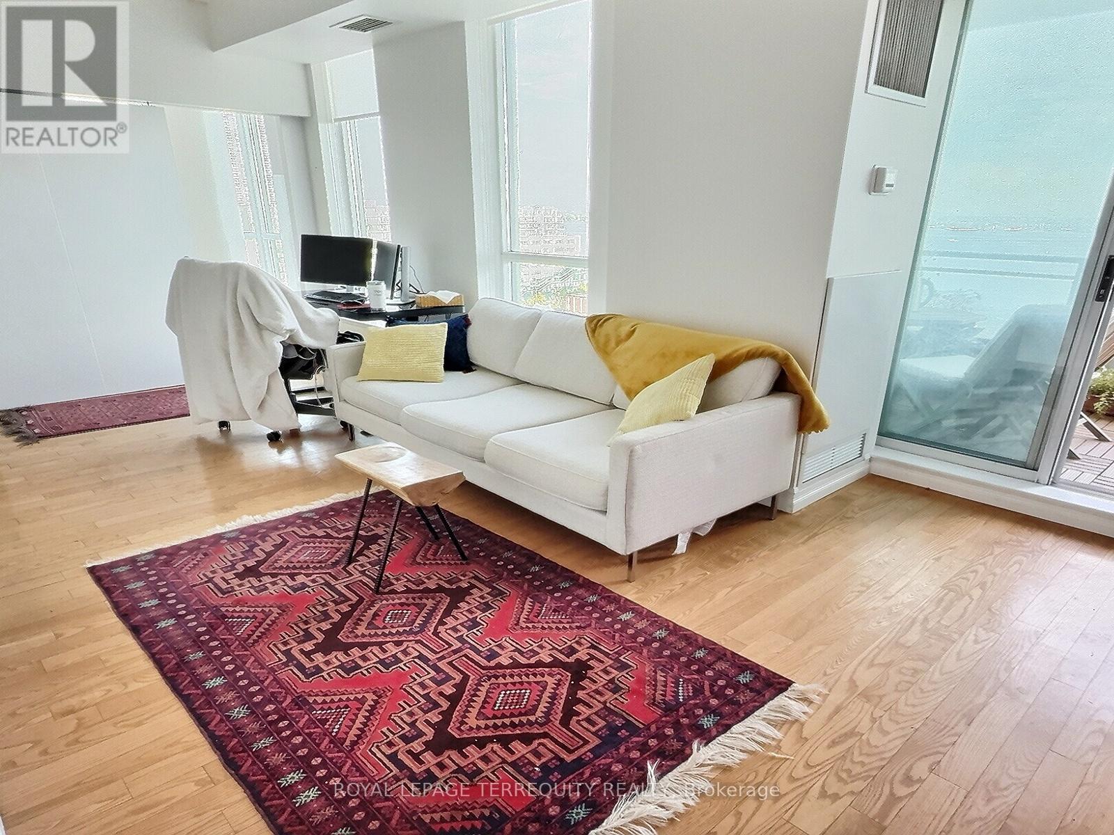 1818 - 230 Queens Quay W, Toronto (Waterfront Communities), Ontario  M5J 2Y7 - Photo 4 - C12407895