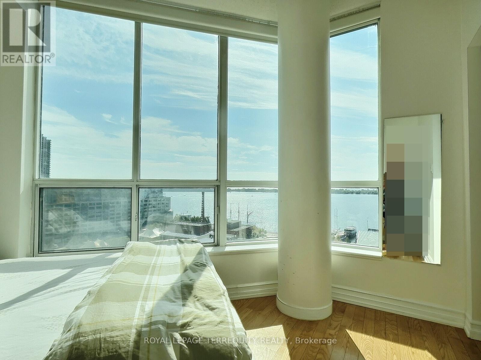 1818 - 230 Queens Quay W, Toronto (Waterfront Communities), Ontario  M5J 2Y7 - Photo 9 - C12407895