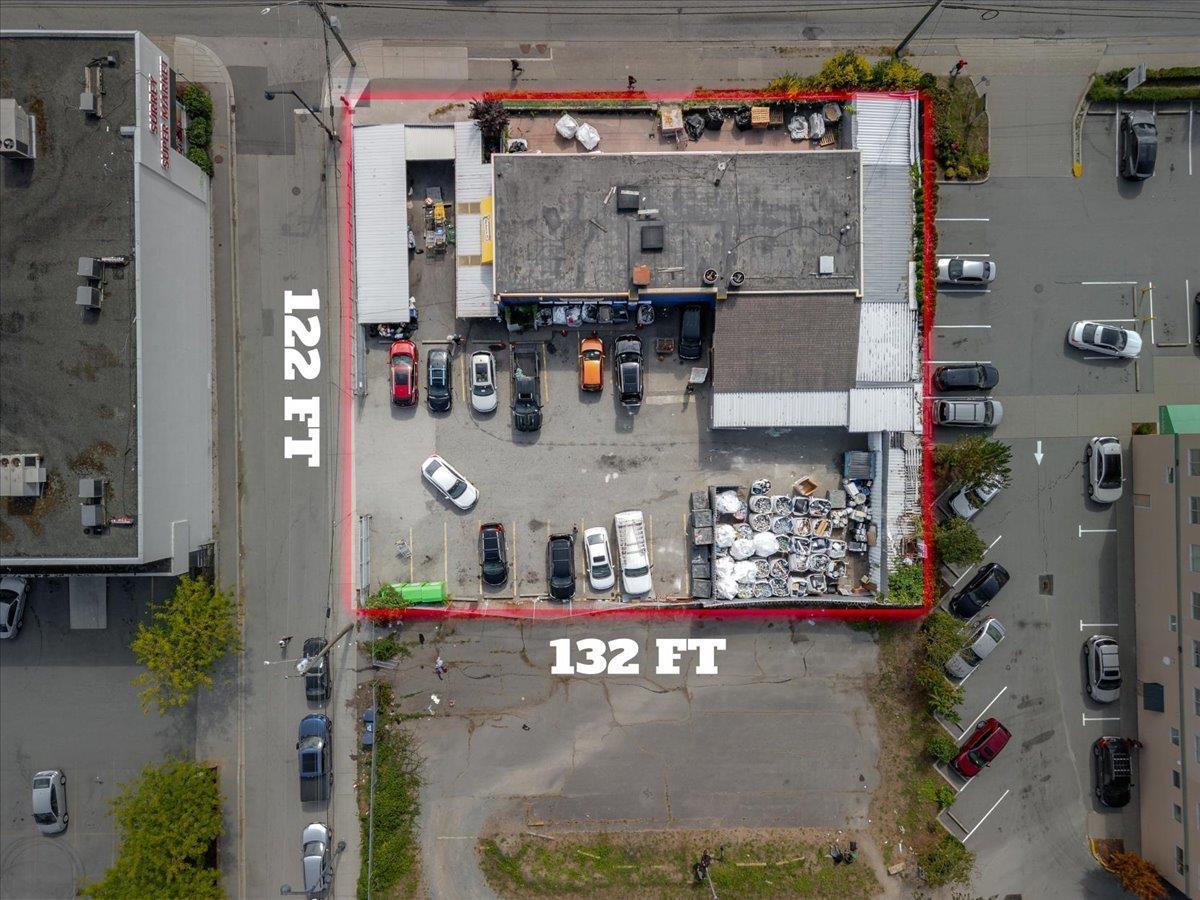 13845 104 Avenue, Surrey, British Columbia  V3T 1W7 - Photo 3 - C8072326