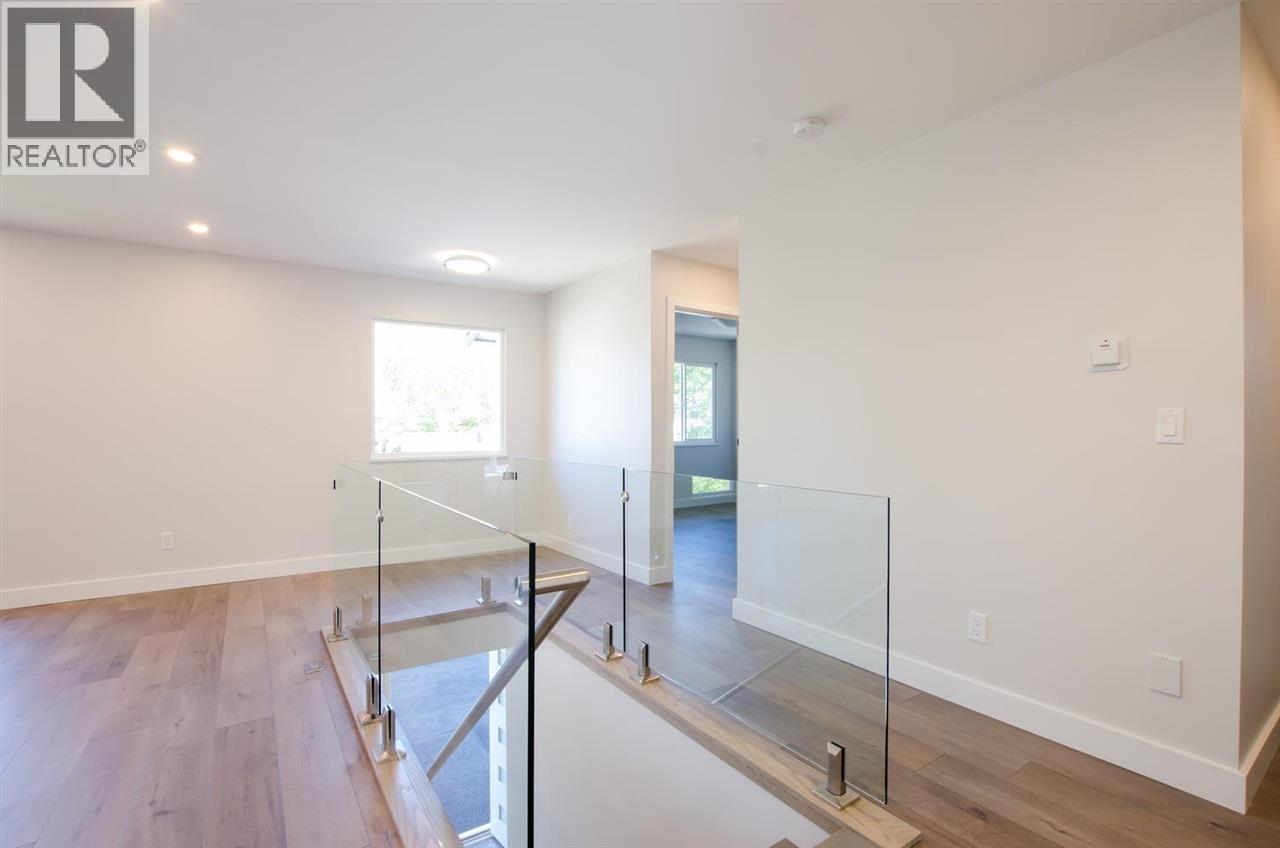 2954 Bouthot Court, Coquitlam, British Columbia  V3C 4S2 - Photo 4 - R3049083