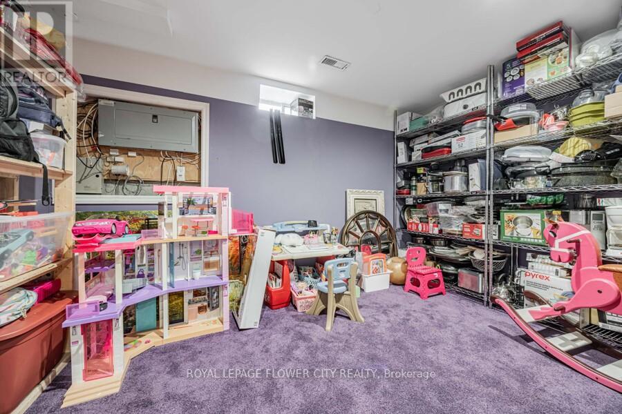73 Hollywood Hill Circle, Vaughan, Ontario  L4H 2P4 - Photo 28 - N12410825