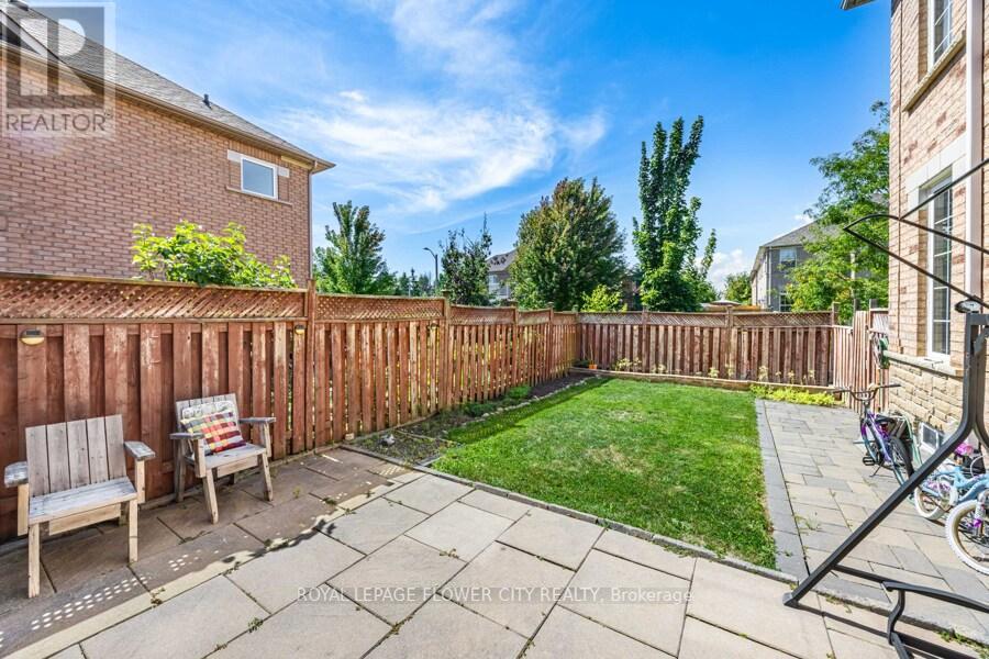 73 Hollywood Hill Circle, Vaughan, Ontario  L4H 2P4 - Photo 37 - N12410825