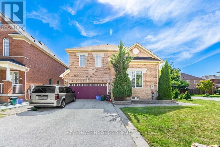 73 Hollywood Hill Circle, Vaughan, Ontario  L4H 2P4 - Photo 41 - N12410825