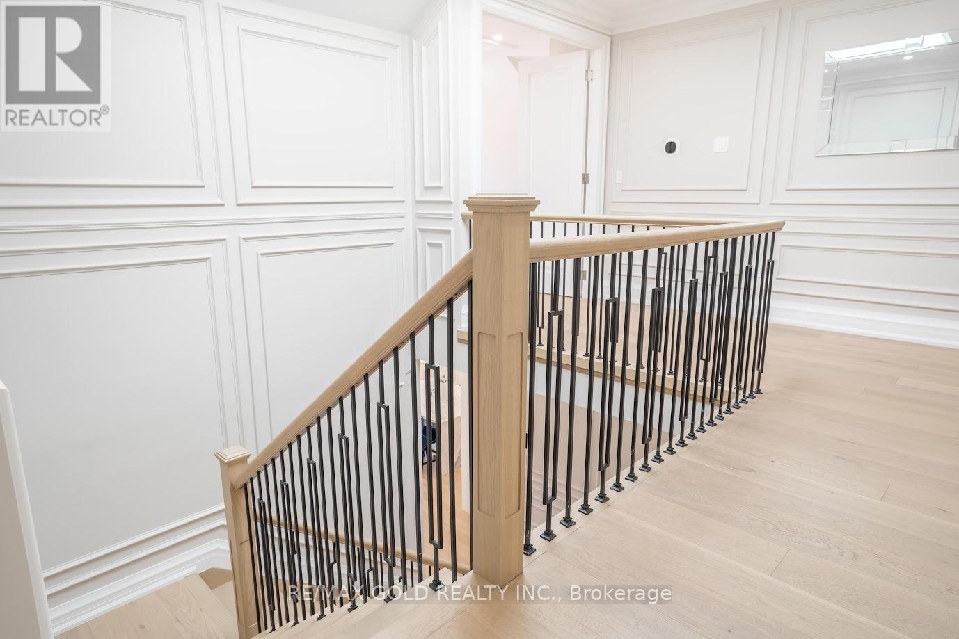 19 Maldaver Avenue, Mississauga, Ontario  L5M 1W4 - Photo 27 - W12410820