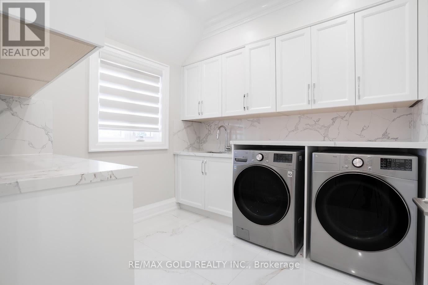 19 Maldaver Avenue, Mississauga, Ontario  L5M 1W4 - Photo 28 - W12410820