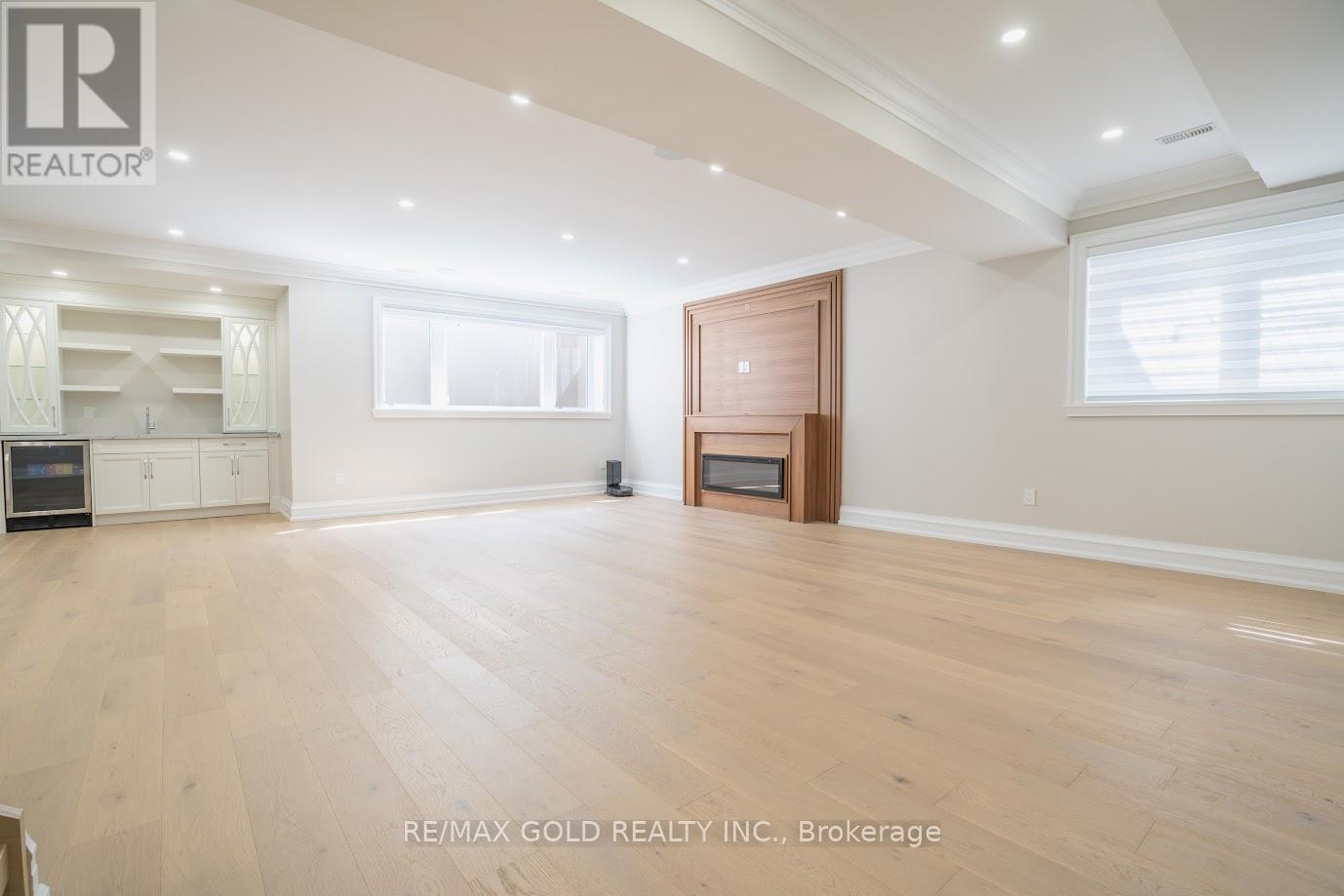 19 Maldaver Avenue, Mississauga, Ontario  L5M 1W4 - Photo 42 - W12410820