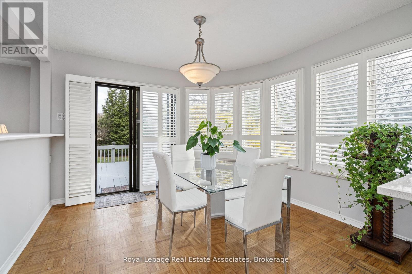 1 Brookbank Court, Brampton, Ontario  L6Z 3G2 - Photo 11 - W12410828