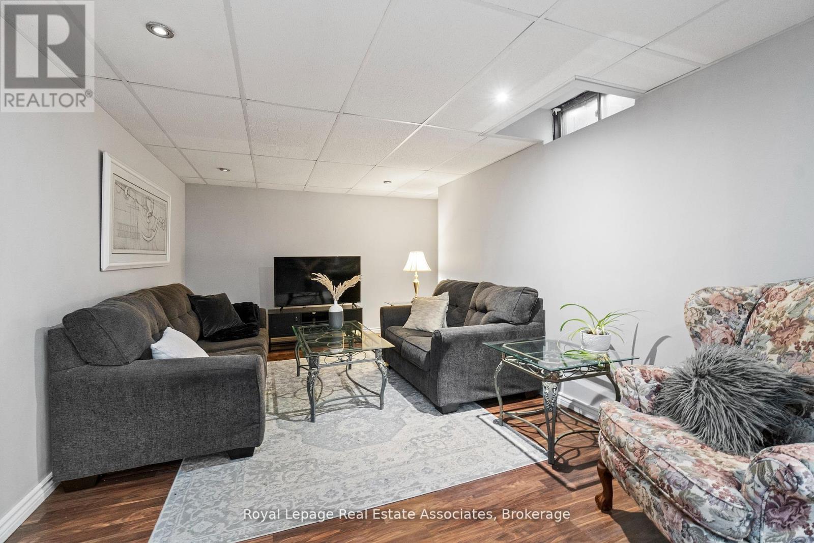 1 Brookbank Court, Brampton, Ontario  L6Z 3G2 - Photo 29 - W12410828