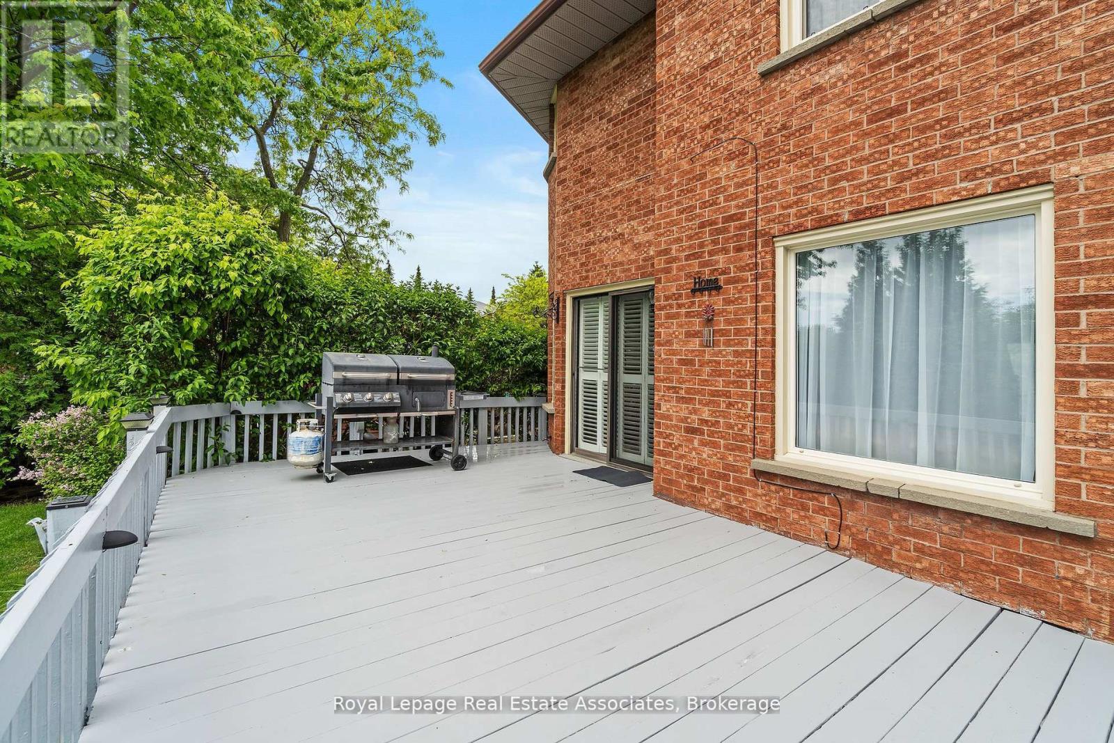 1 Brookbank Court, Brampton, Ontario  L6Z 3G2 - Photo 31 - W12410828