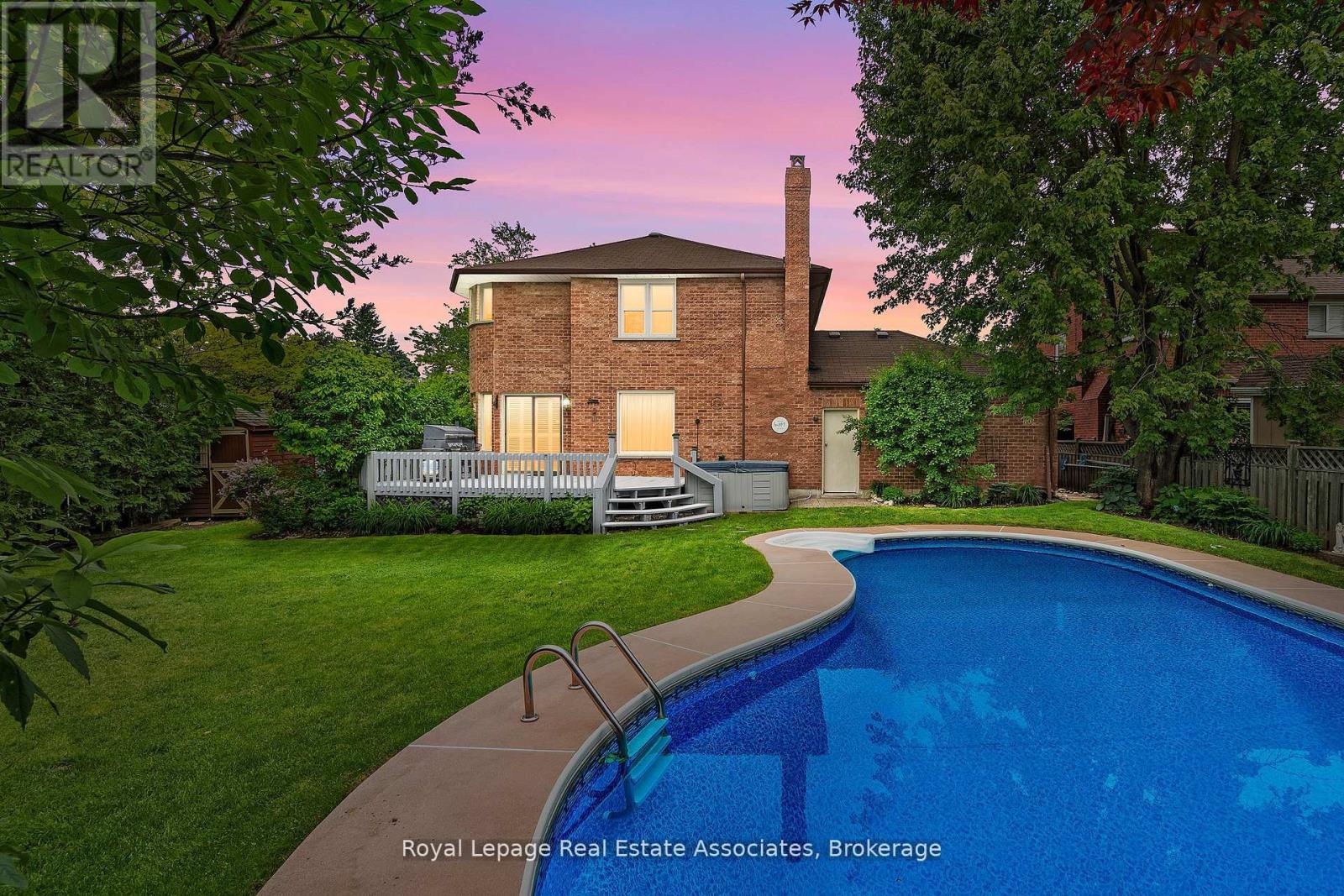 1 Brookbank Court, Brampton, Ontario  L6Z 3G2 - Photo 40 - W12410828