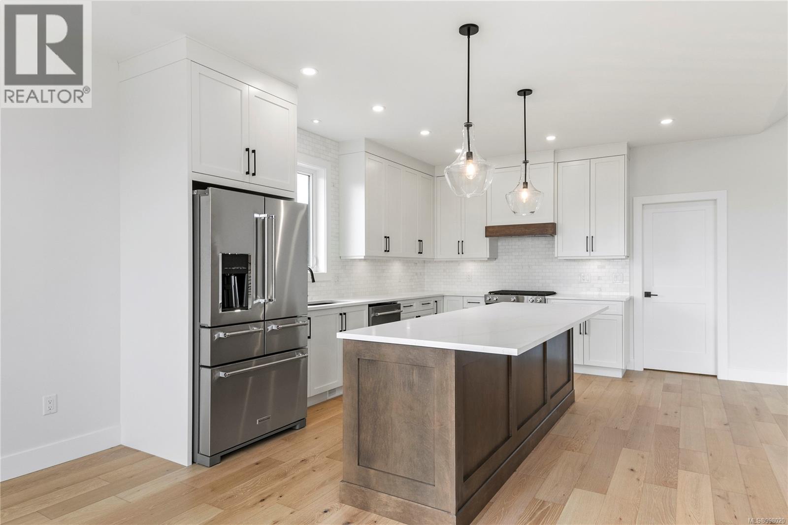 3428 Rhys Rd, Courtenay, British Columbia