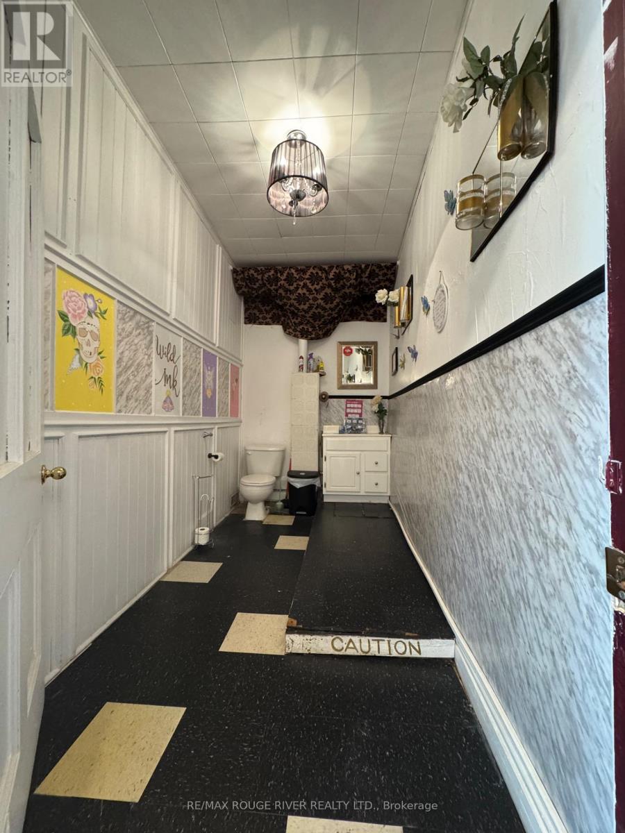 8 King Street W, Cobourg, Ontario  K9A 2L9 - Photo 7 - X12410849