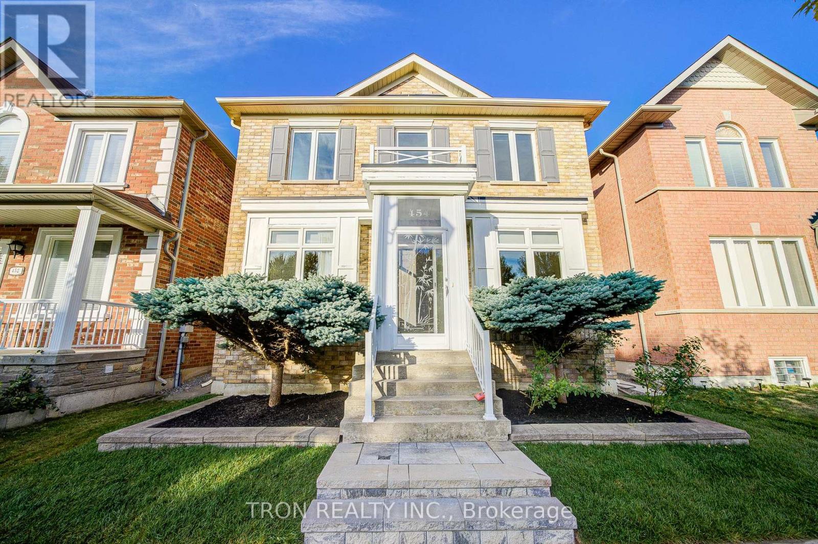 Property at 454 THE BRIDLE WALK image 1