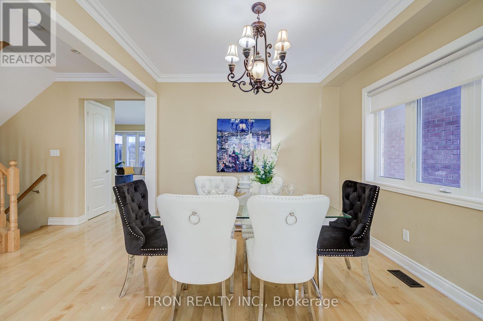454 The Bridle Walk, Markham, Ontario  L6C 2Y3 - Photo 11 - N12408418