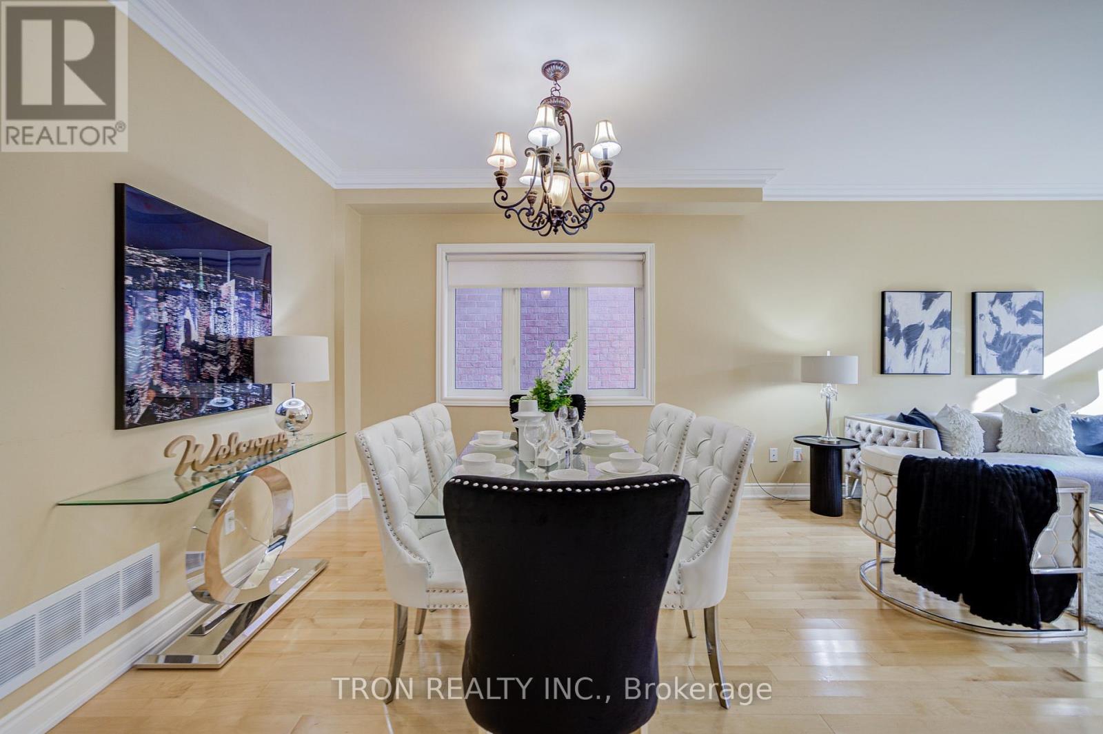 454 The Bridle Walk, Markham, Ontario  L6C 2Y3 - Photo 12 - N12408418