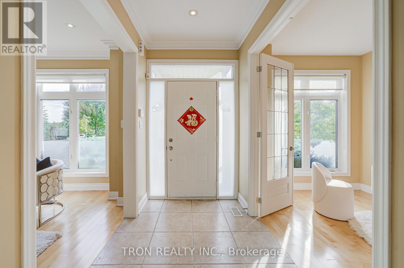 Property at 454 THE BRIDLE WALK image 3