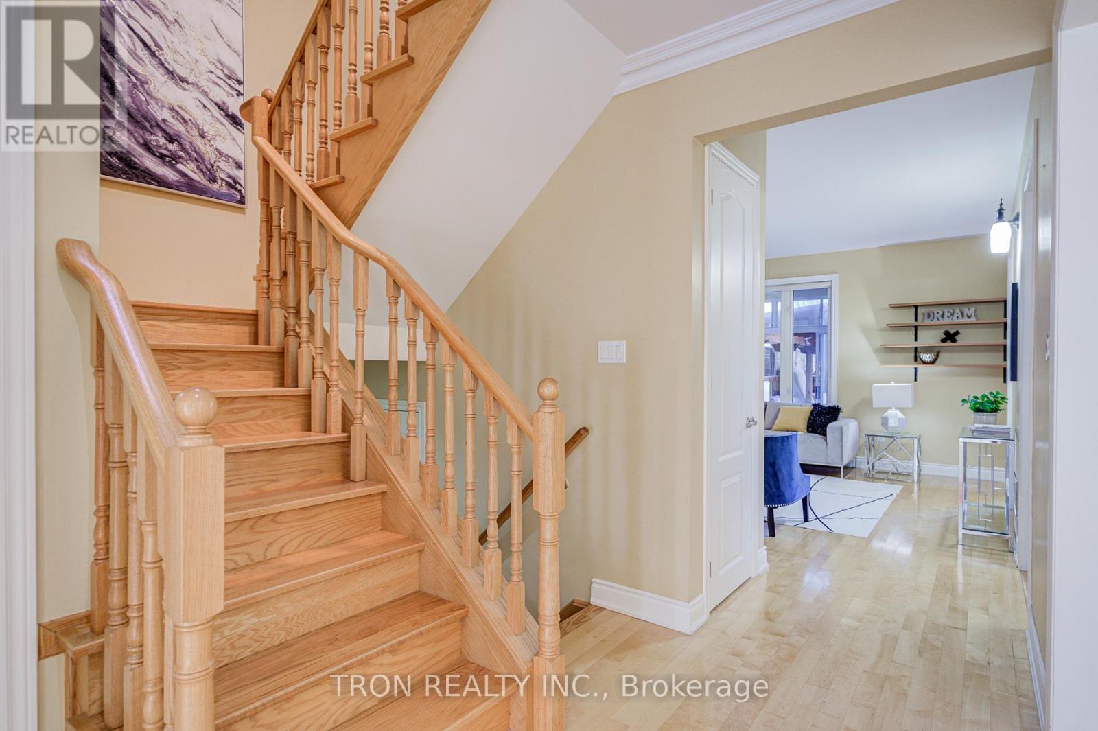 454 The Bridle Walk, Markham, Ontario  L6C 2Y3 - Photo 15 - N12408418