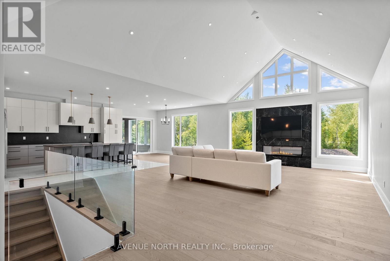 135 Cherry Hill Drive, Ottawa, Ontario  K0A 1L0 - Photo 4 - X12410846