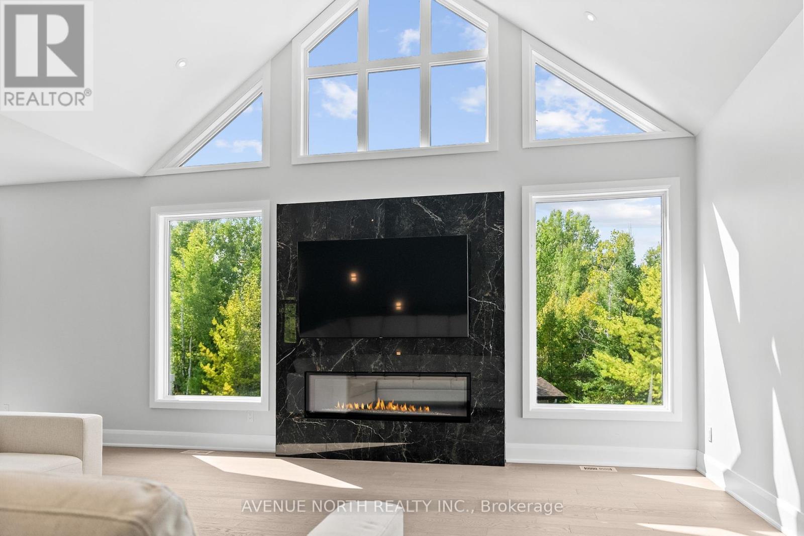 135 Cherry Hill Drive, Ottawa, Ontario  K0A 1L0 - Photo 6 - X12410846