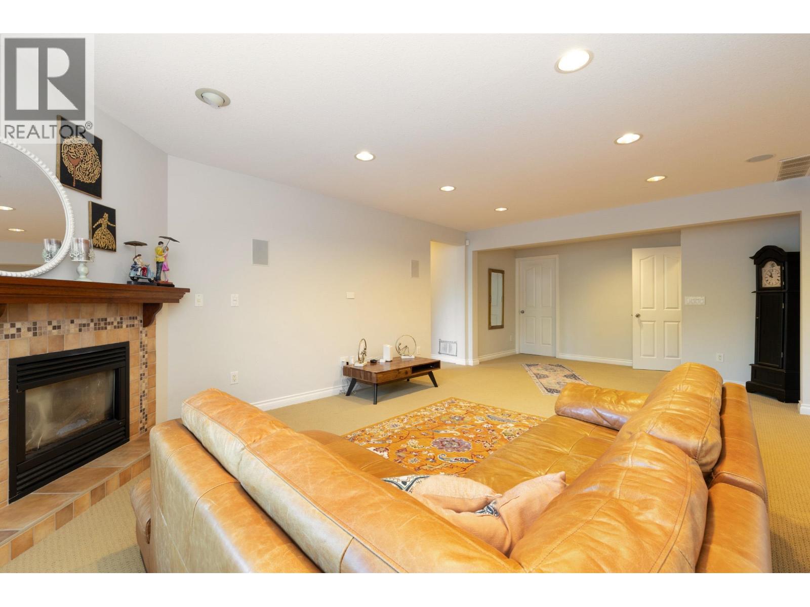2329 Oneida Drive, Coquitlam, British Columbia  V3J 7A7 - Photo 24 - R3048060