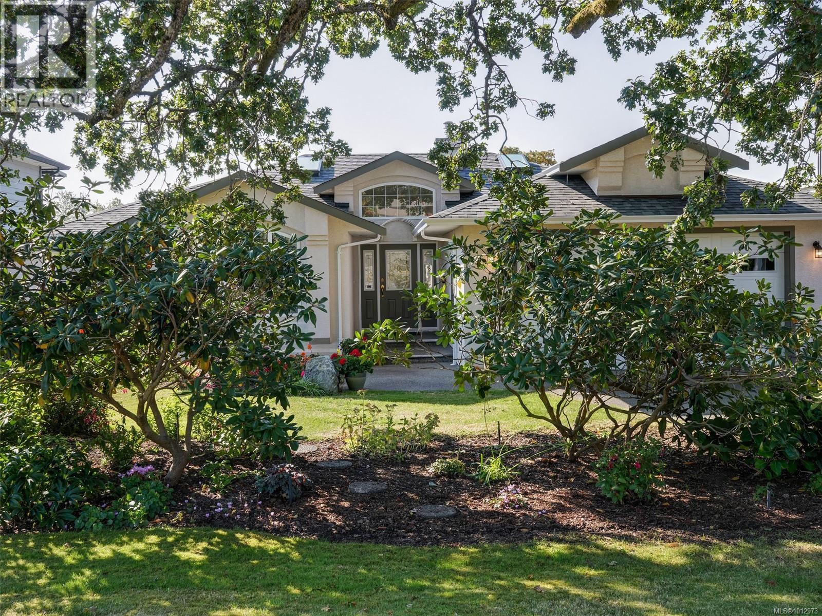 877 Beckwith Ave, Saanich, British Columbia  V8X 3S2 - Photo 44 - 1012973