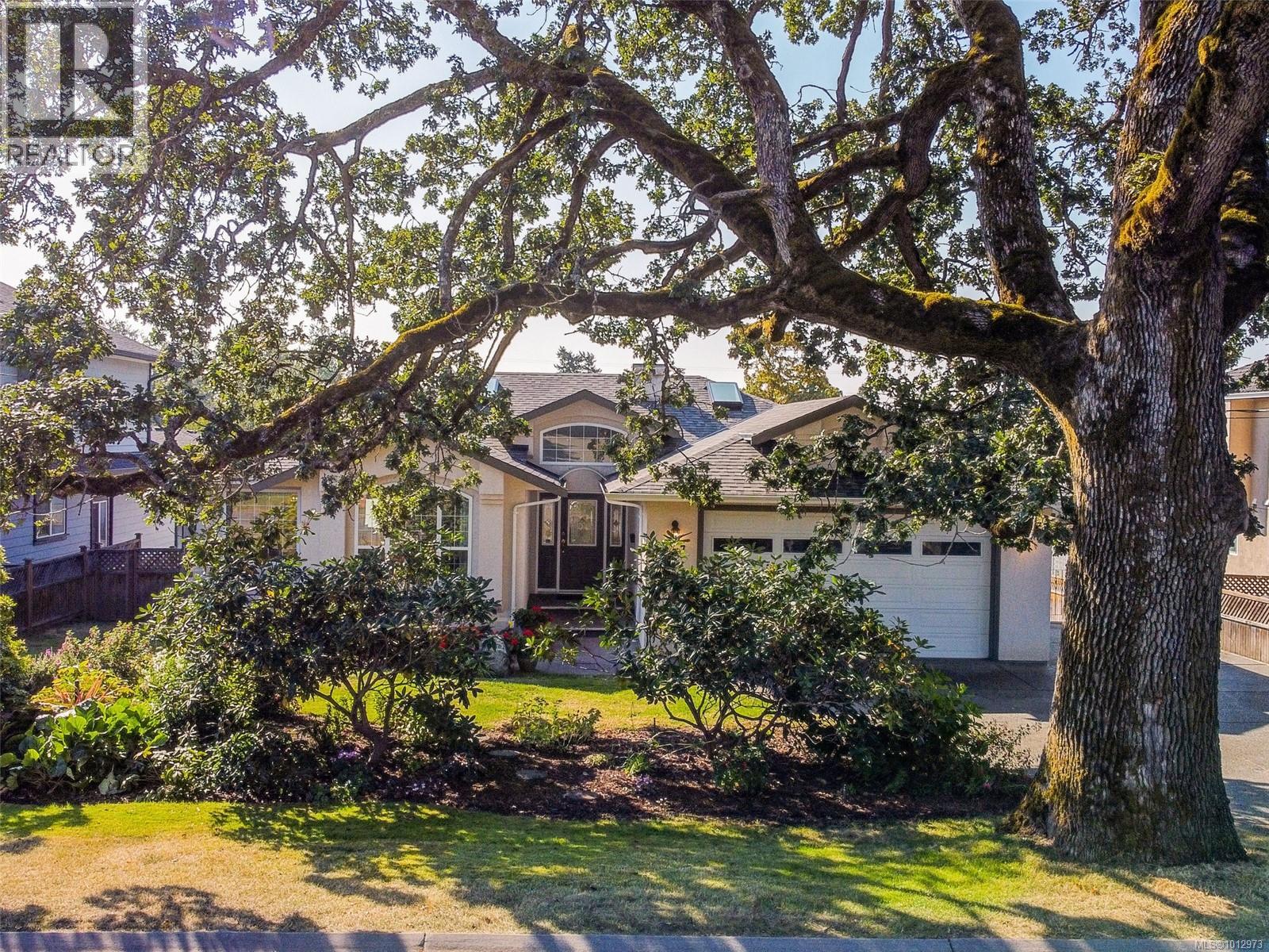 877 Beckwith Ave, Saanich, British Columbia  V8X 3S2 - Photo 45 - 1012973