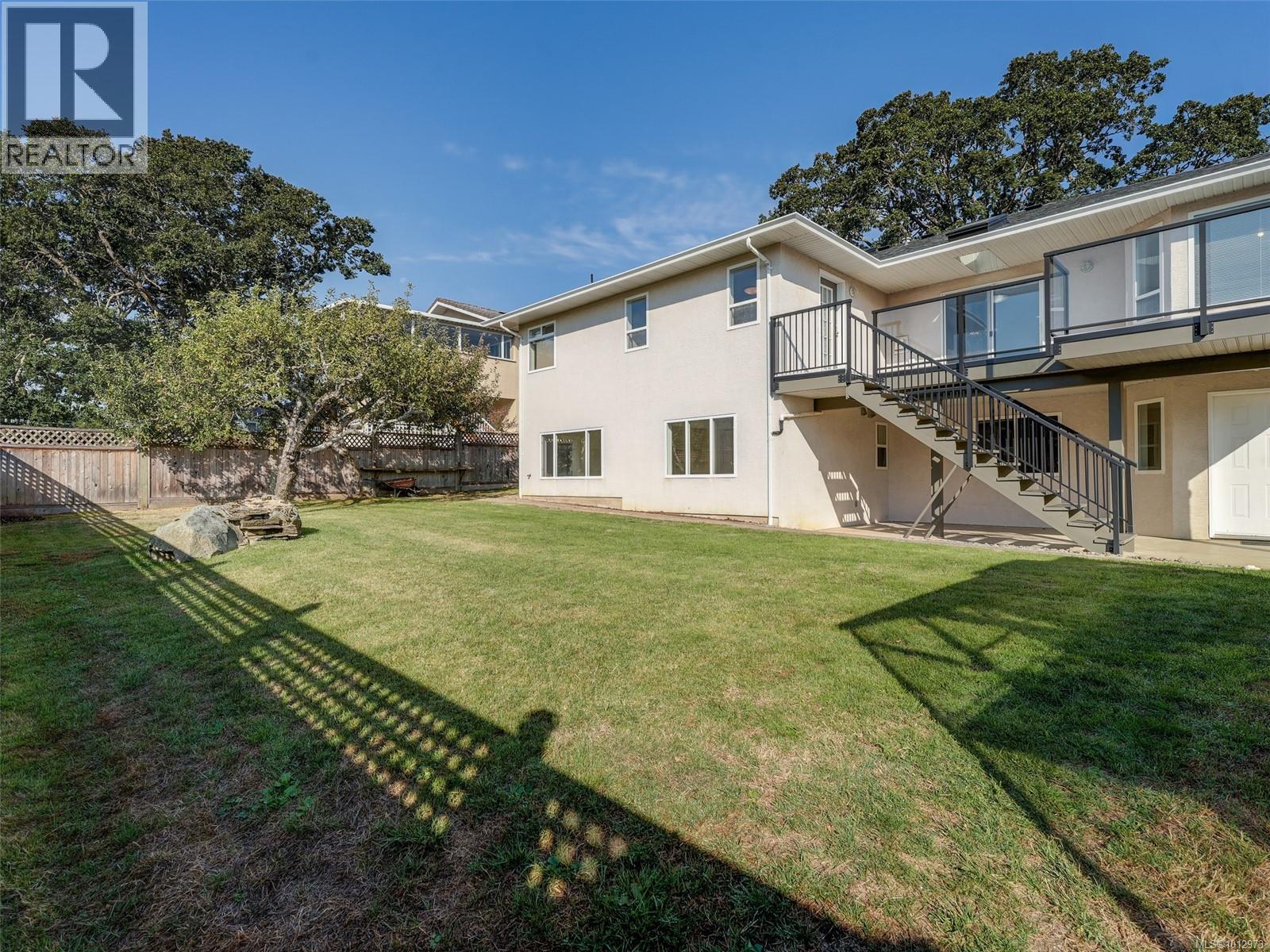 877 Beckwith Ave, Saanich, British Columbia  V8X 3S2 - Photo 43 - 1012973