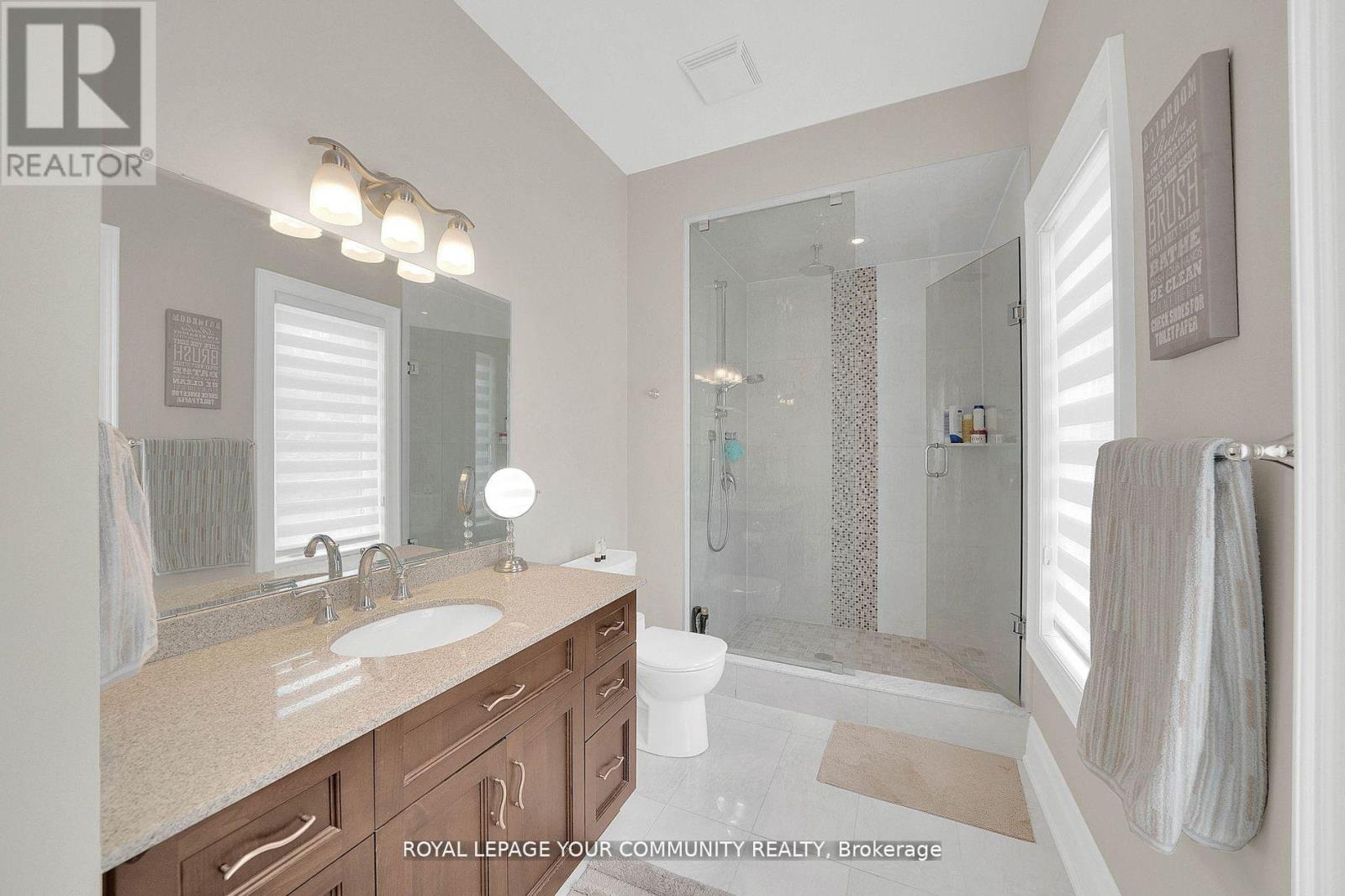 76 Elm Grove Avenue, Richmond Hill, Ontario  L4E 2W8 - Photo 26 - N12410854