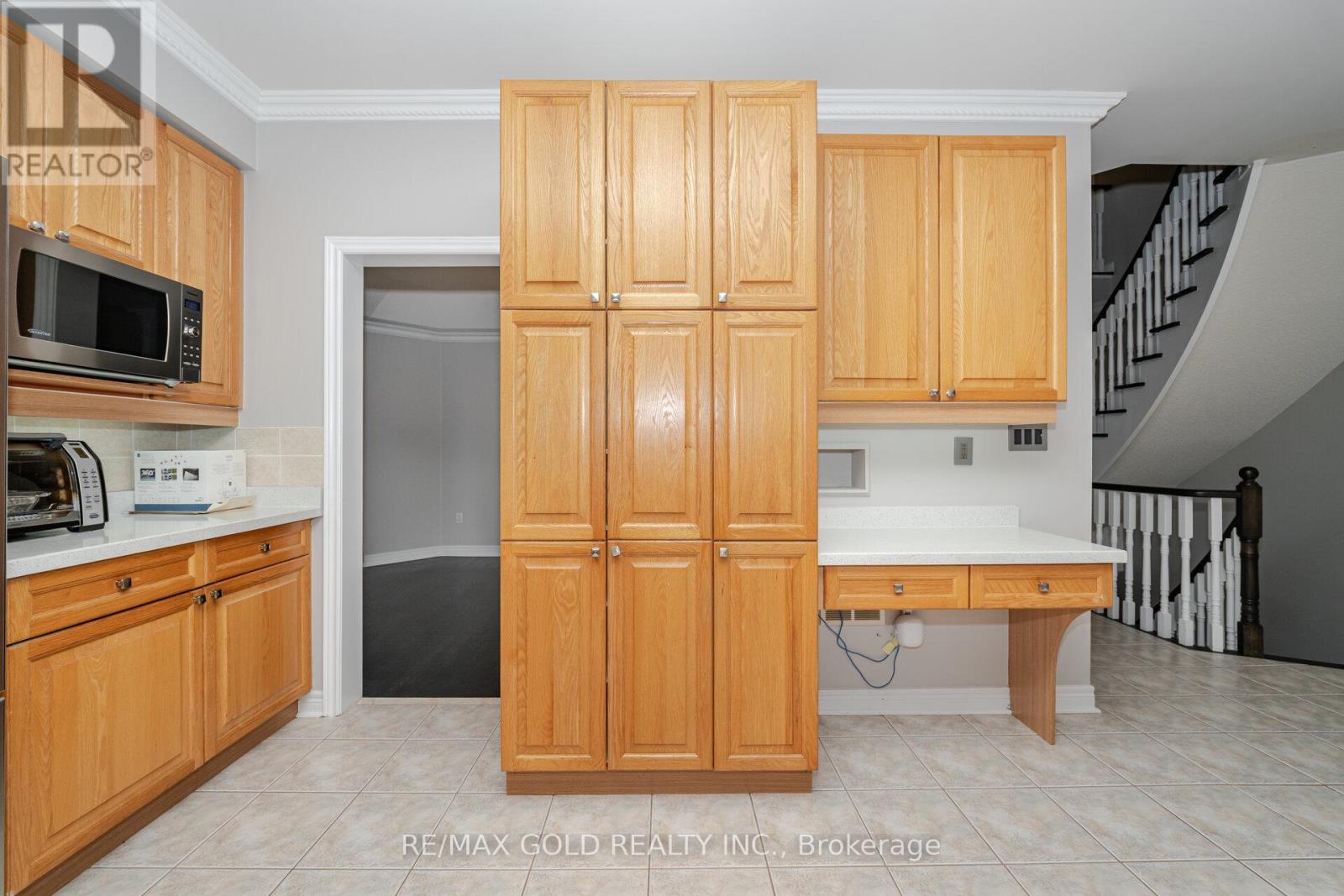 2 Treeview Crescent, Caledon, Ontario  L7C 1E2 - Photo 16 - W12405388