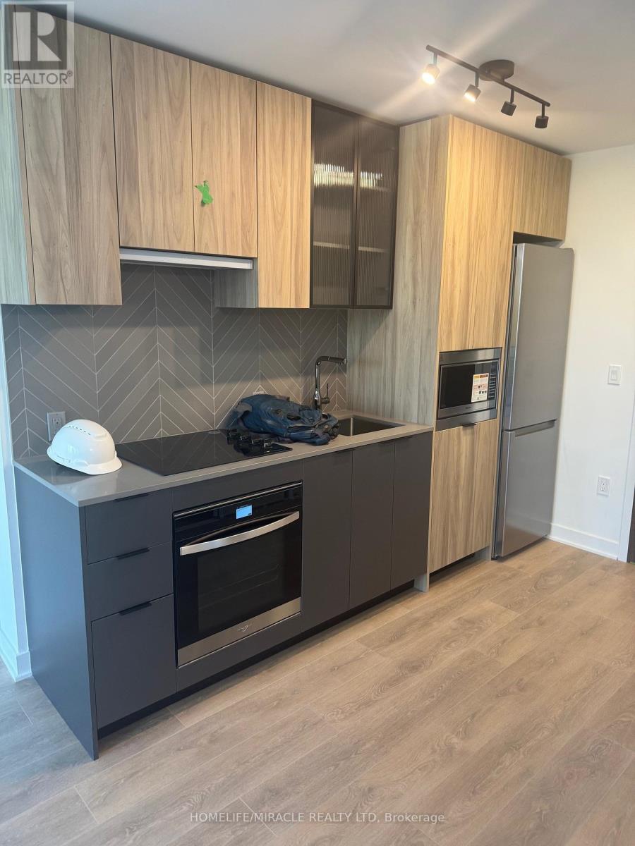 324 - 1037 The Queensway, Toronto, Ontario  M8Z 6C7 - Photo 2 - W12410855