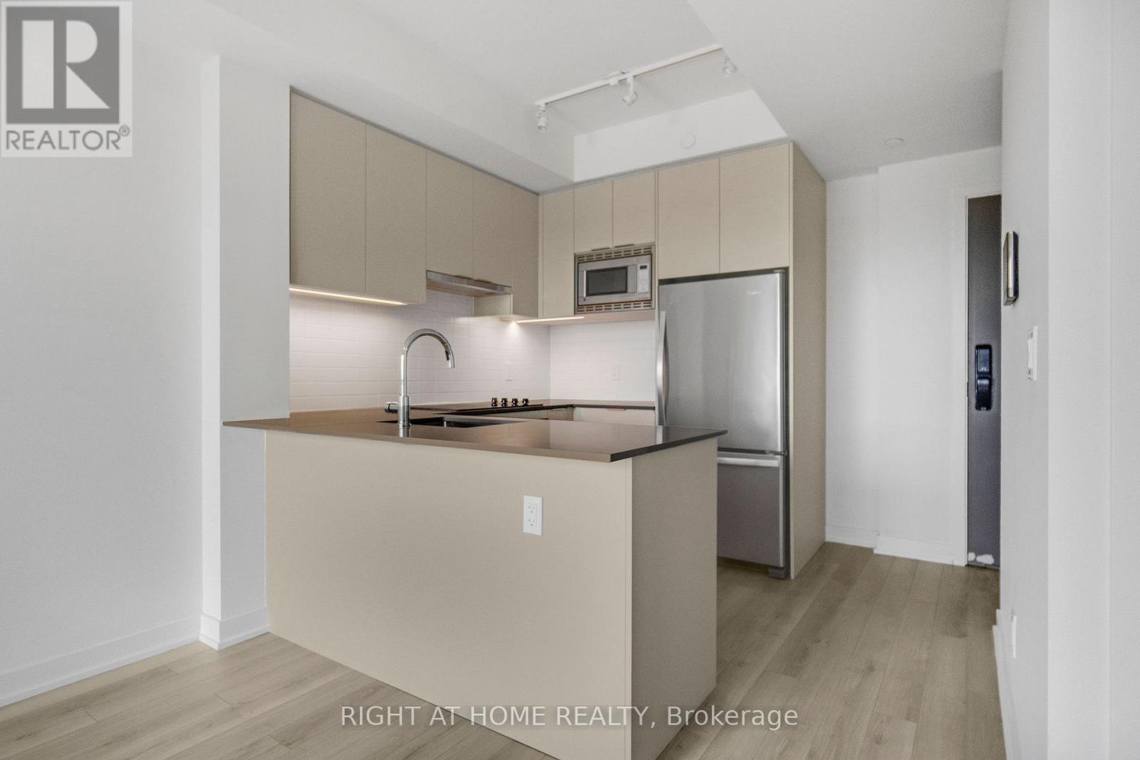 609 - 3079 Trafalgar Road, Oakville, Ontario  L6H 8C5 - Photo 14 - W12410856