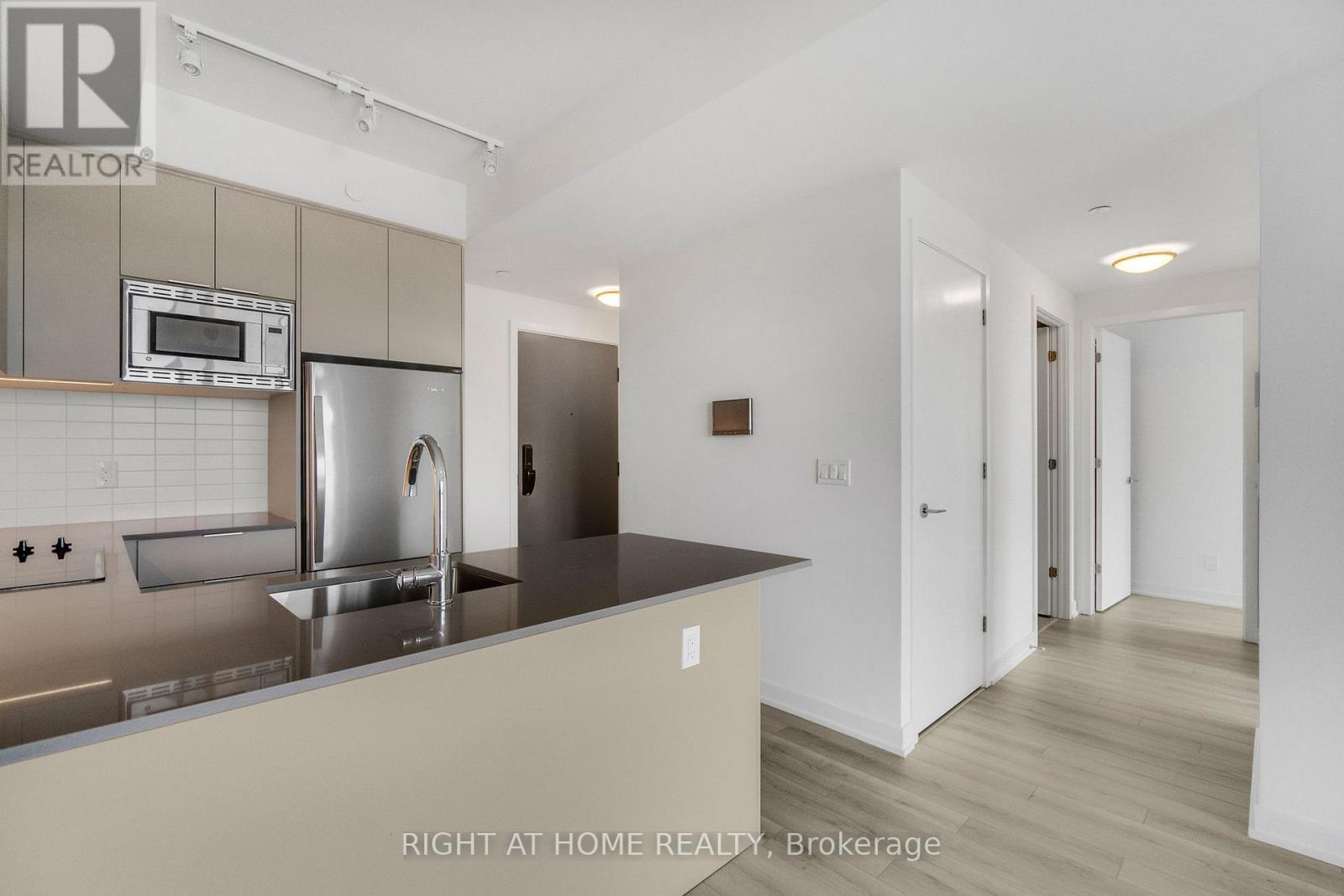609 - 3079 Trafalgar Road, Oakville, Ontario  L6H 8C5 - Photo 18 - W12410856