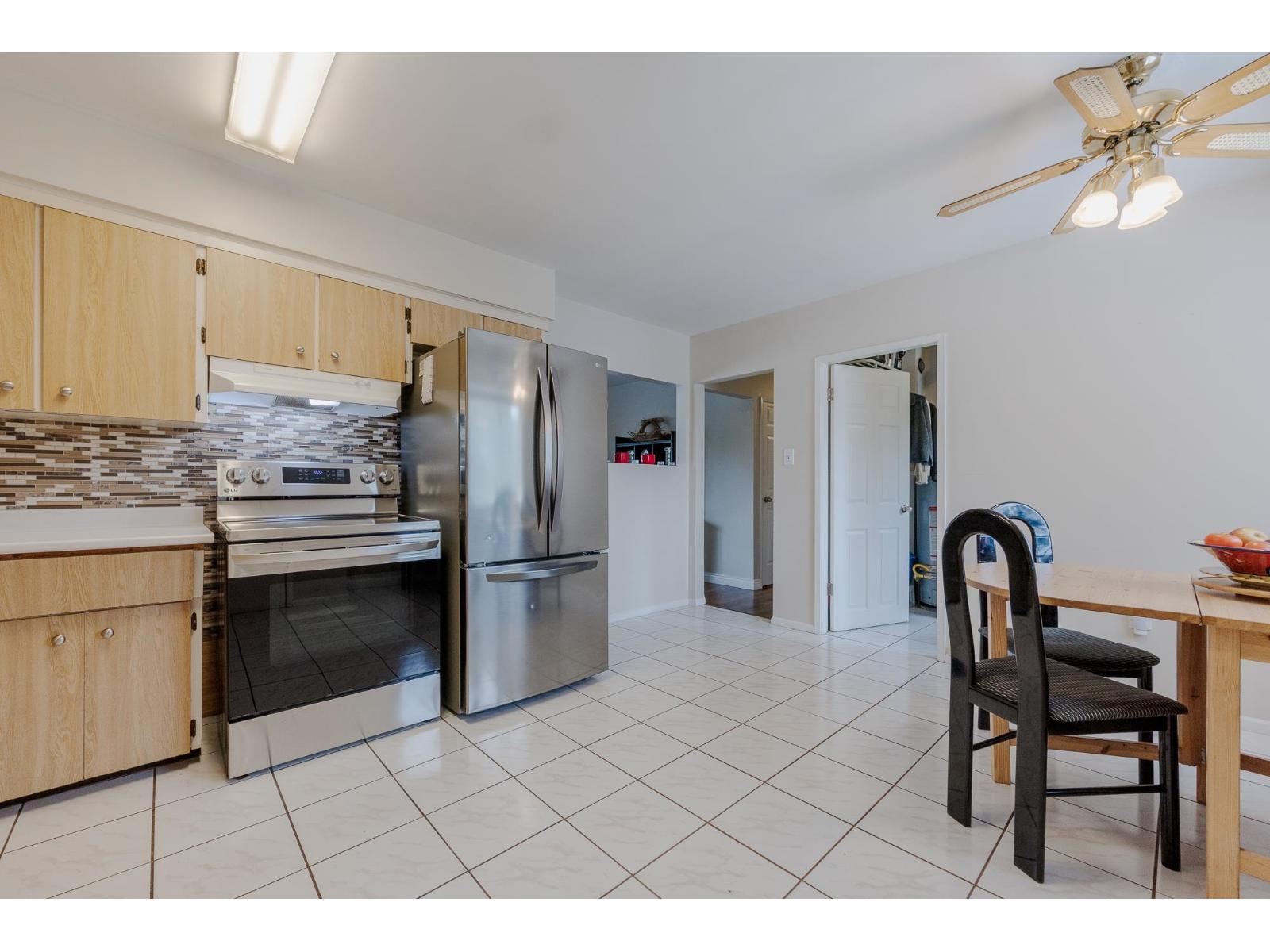 7980 112 Street, Delta, British Columbia  V4C 4W1 - Photo 7 - R3048348