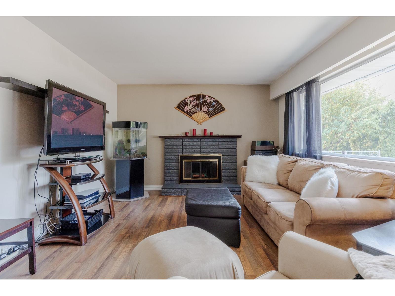 Property at 7980 112 STREET image 3