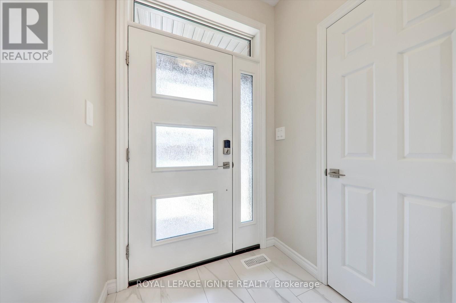 12 Otonabee Street, Belleville, Ontario  K8N 0T3 - Photo 6 - X12410858