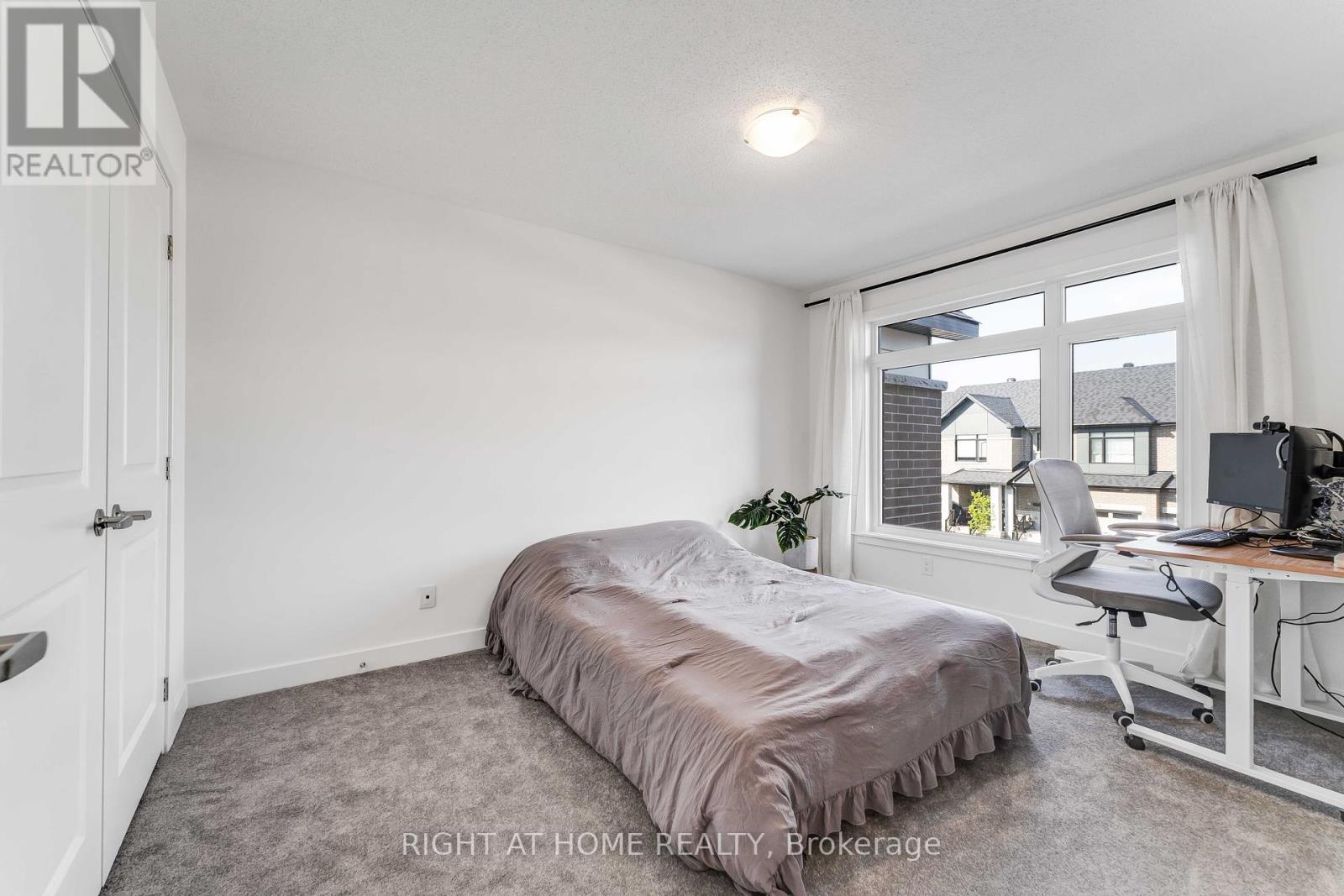 623 Rathburn Lane, Ottawa, Ontario  K1T 0V7 - Photo 22 - X12410884