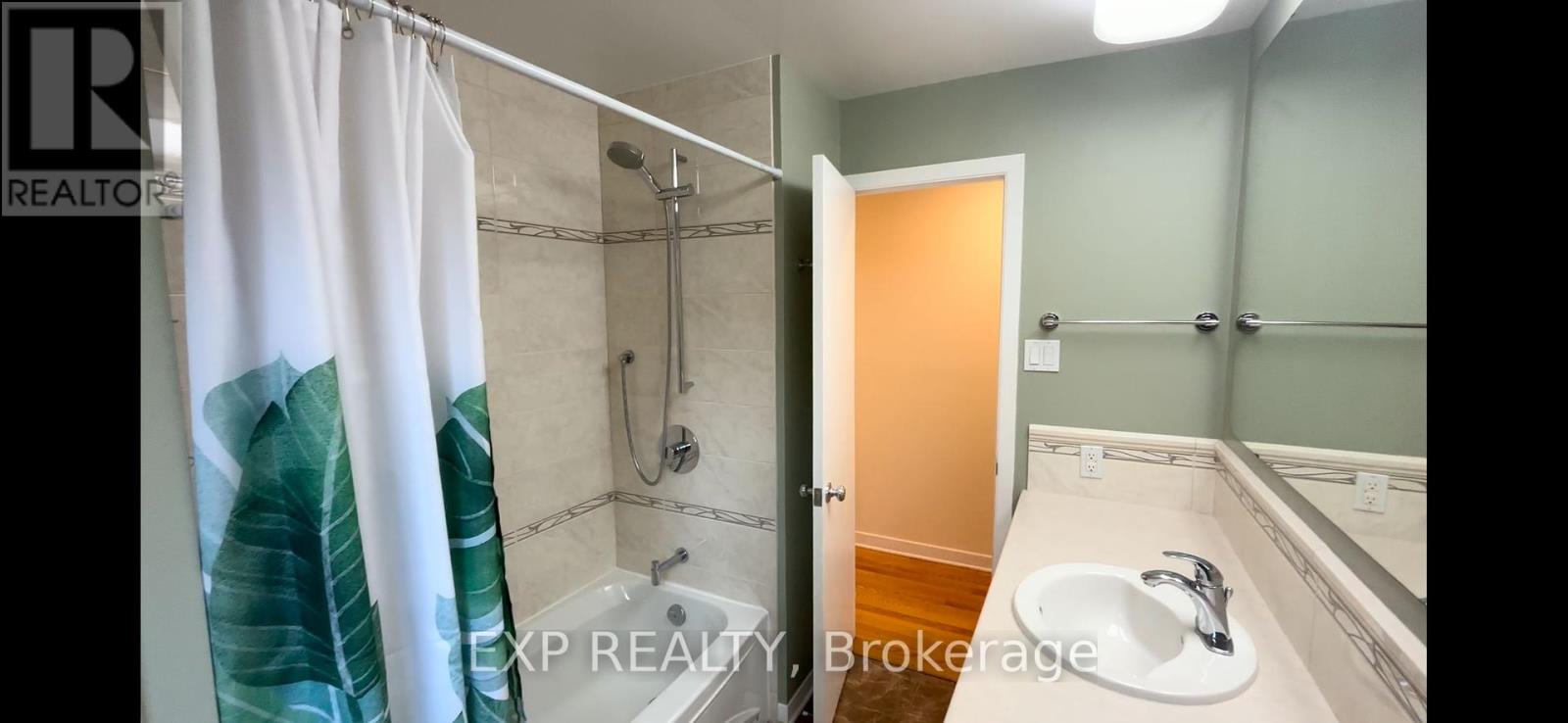 66 Queensline Drive, Ottawa, Ontario  K2H 7J5 - Photo 43 - X12402391