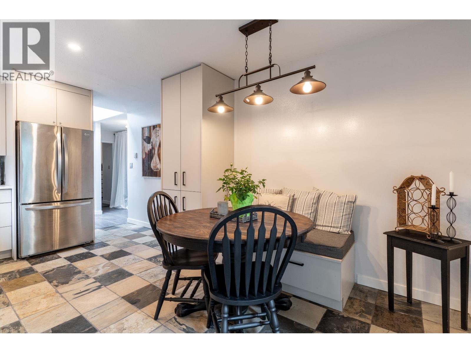 2532 Burian Drive, Coquitlam, British Columbia  V3K 5W9 - Photo 4 - R3049367