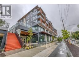 557 422 E 3RD STREET, North Vancouver, British Columbia