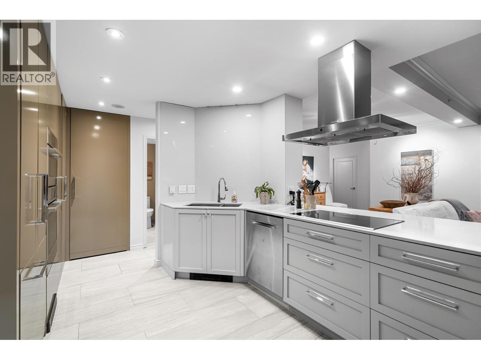 700 1788 W 13th Avenue, Vancouver, British Columbia  V6J 2H1 - Photo 8 - R3049395