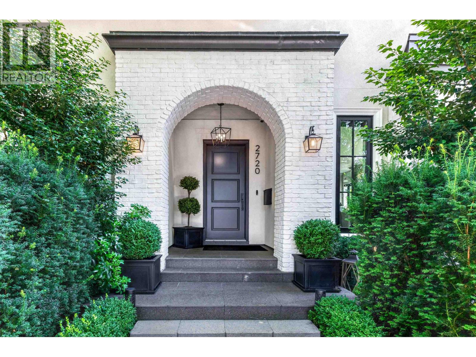 2720 STEPHENS STREET, Vancouver, British Columbia
