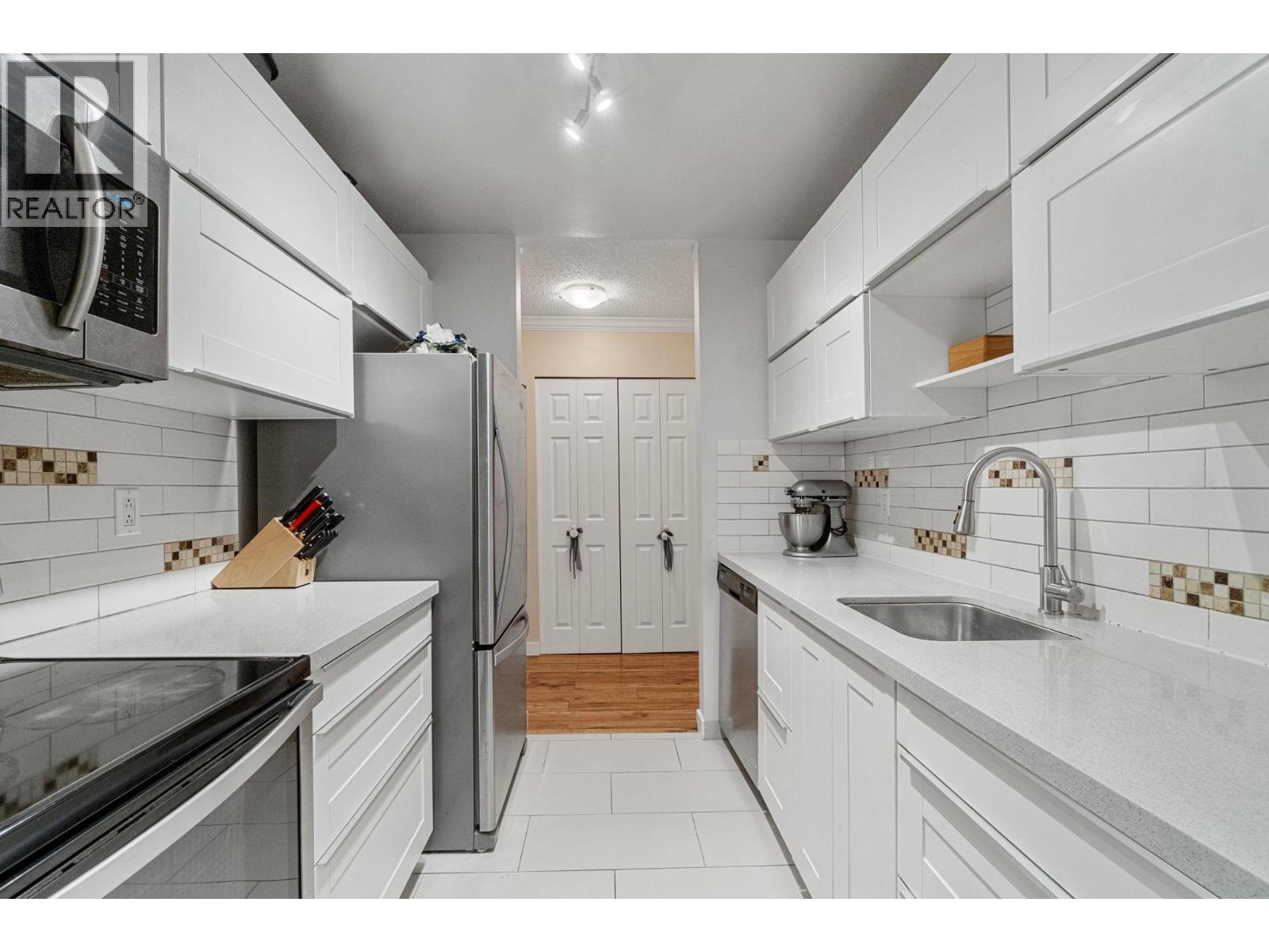 118 7431 Minoru Boulevard, Richmond, British Columbia  V6Y 1Z3 - Photo 5 - R3049448
