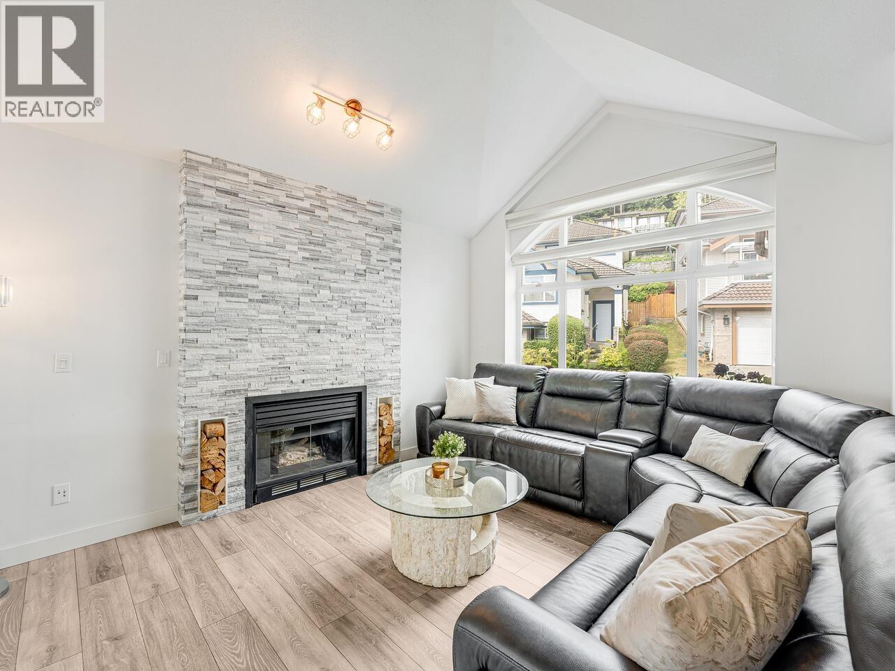 1668 PLATEAU CRESCENT, Coquitlam, British Columbia