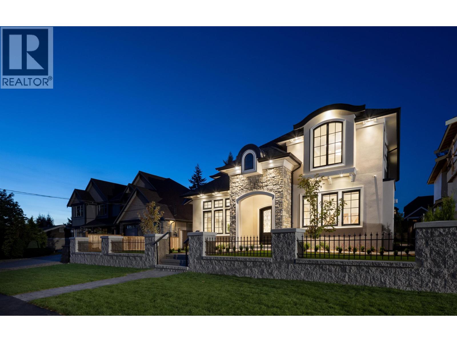 2141 Palliser Avenue, Coquitlam, British Columbia  V3K 1W9 - Photo 2 - R3049409