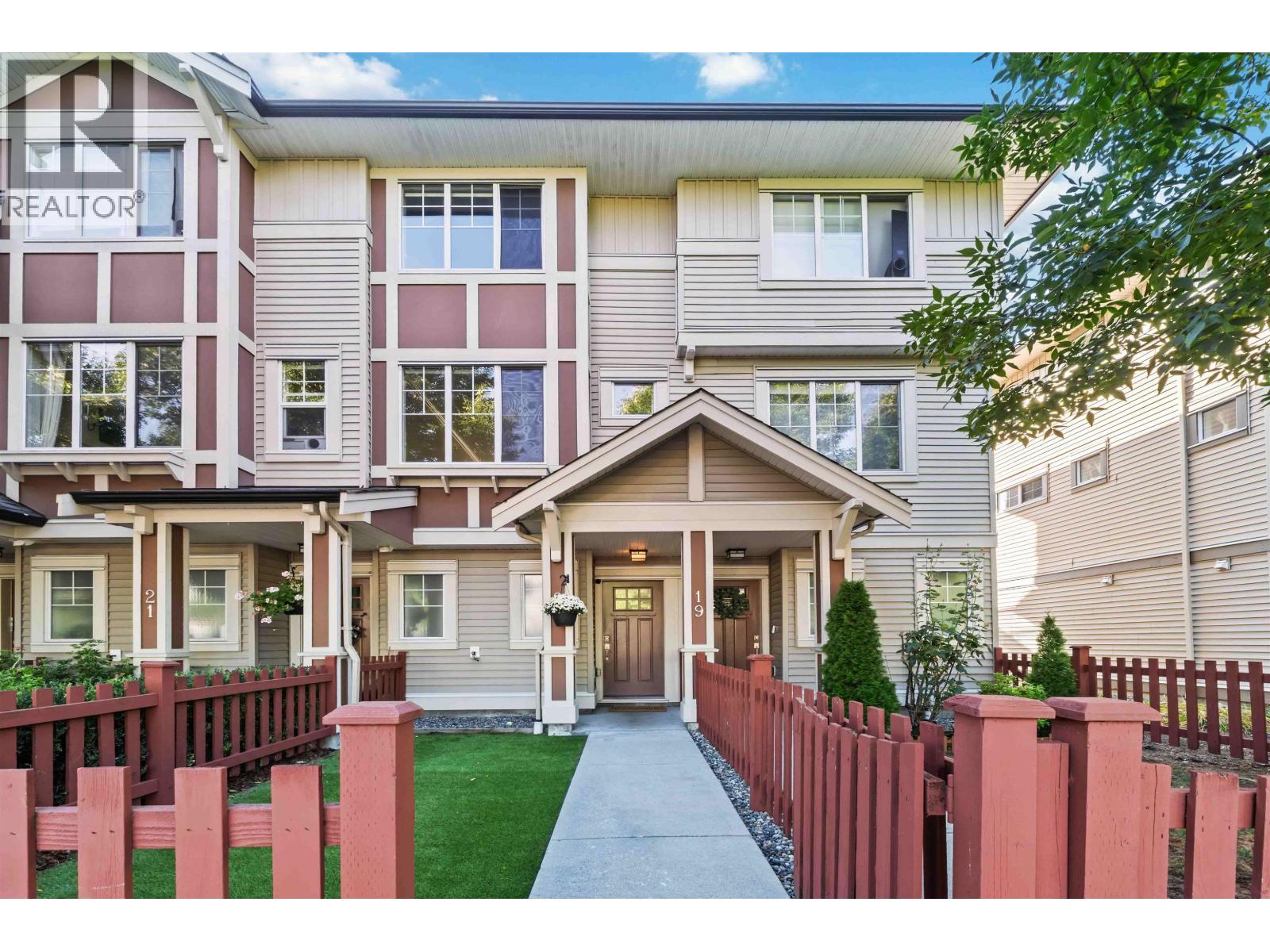 20 10151 240 Street, Maple Ridge, British Columbia  V2W 0G9 - Photo 2 - R3049231