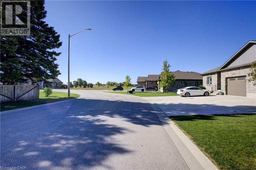 274 Mccourt Place, Atwood, Ontario  N0G 1B0 - Photo 41 - 40769228