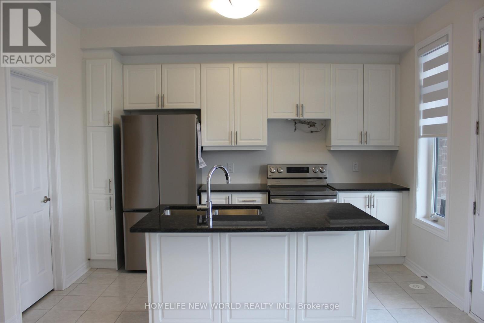 62 Johann Drive, Markham, Ontario  L3S 0G5 - Photo 8 - N12410882