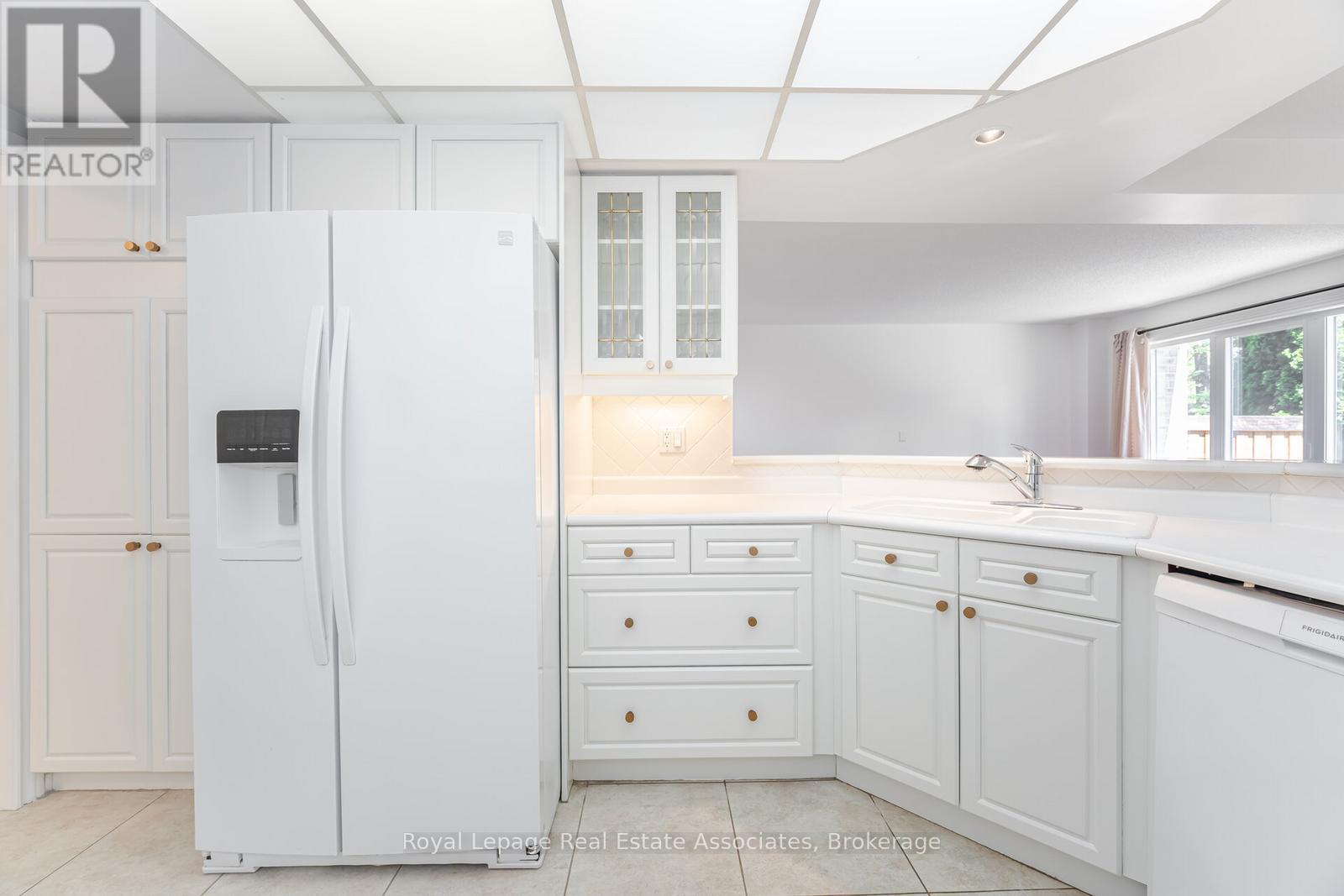 60 - 5480 Glen Erin Drive, Mississauga, Ontario  L5M 5R3 - Photo 7 - W12410879
