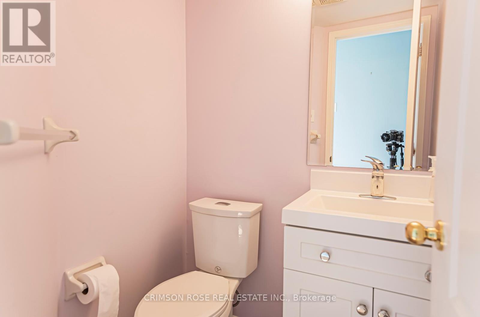33 - 1290 Heritage Way, Oakville, Ontario  L6M 4M4 - Photo 4 - W12410896
