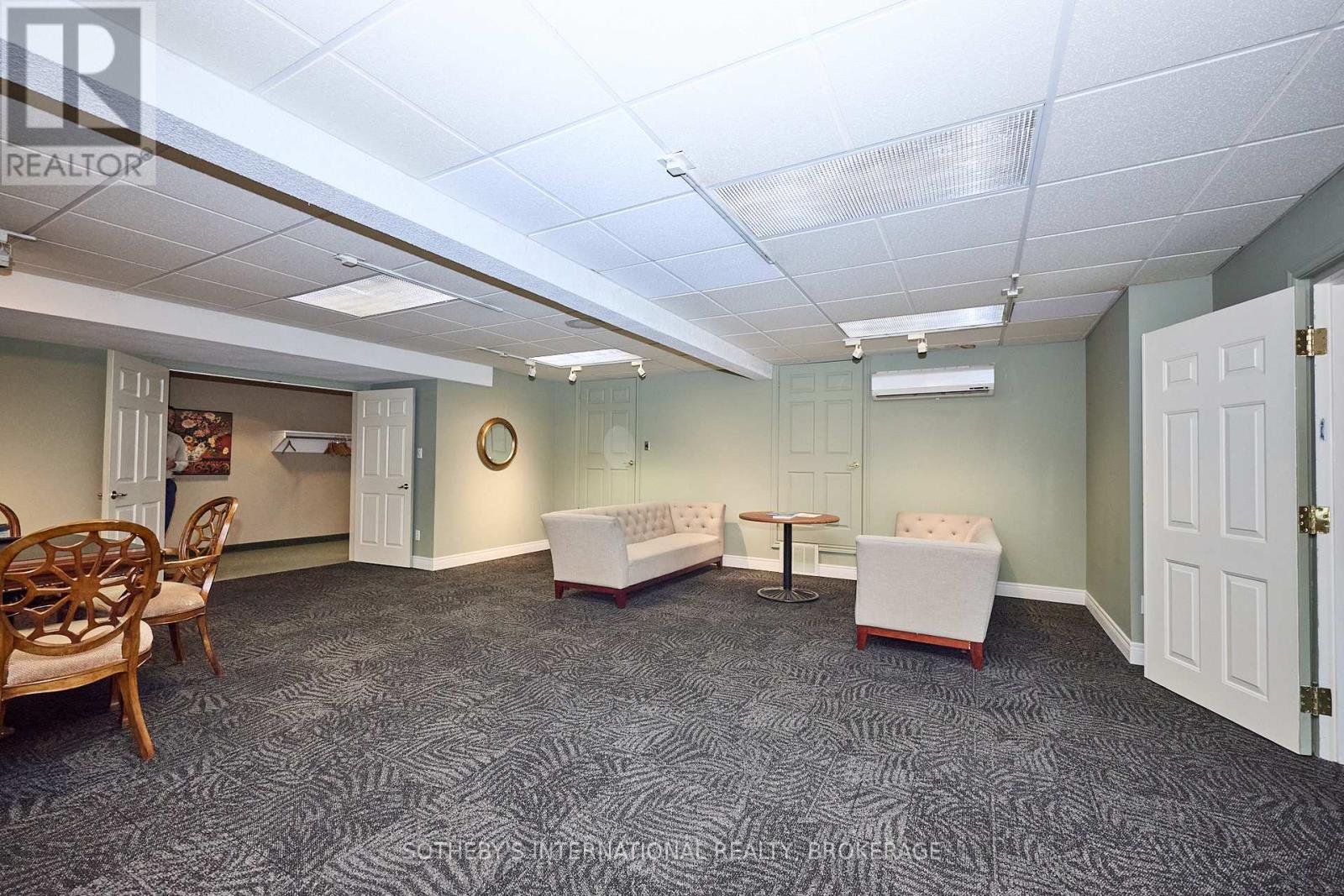 45 Court Street, St. Catharines, Ontario  L2R 4R8 - Photo 10 - X12410923